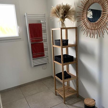 Chambre Avec Salle De Bain Privee Dans Villa Avec Garage Manosque Exterior photo